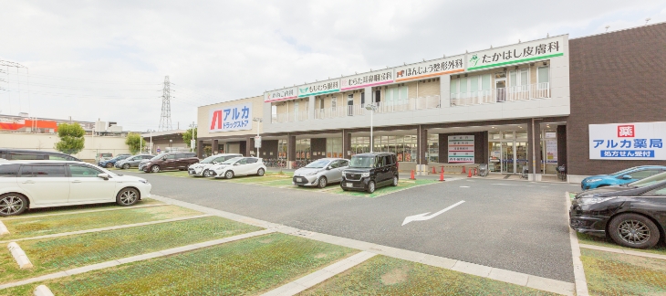 駅近・無料駐車場60台完備