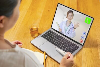 ご自宅から受診できます